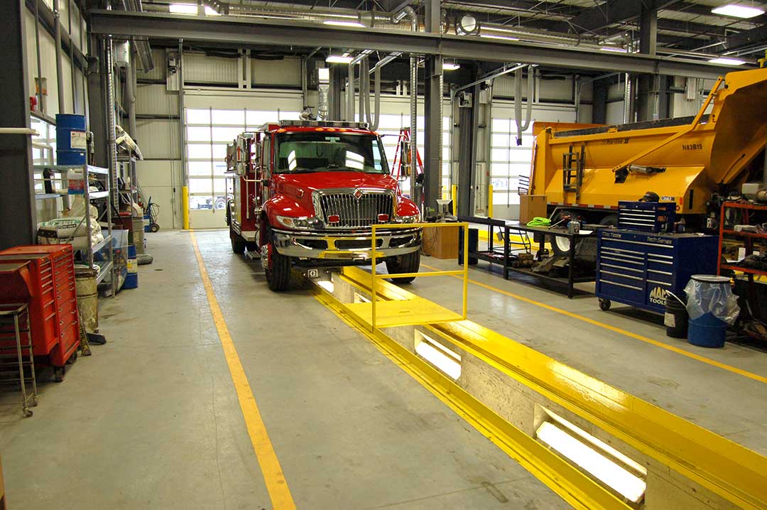 MAXIM TRUCK & TRAILER Excel7 Ltd.