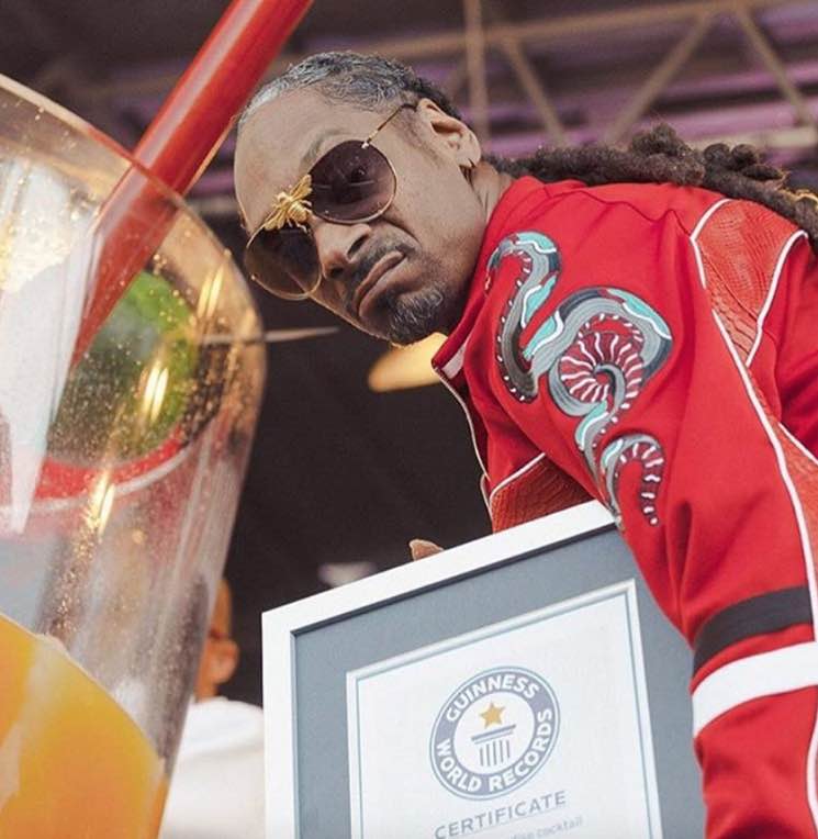Snoop Dogg Sets Record for World's Largest Gin and Juice Cocktail
