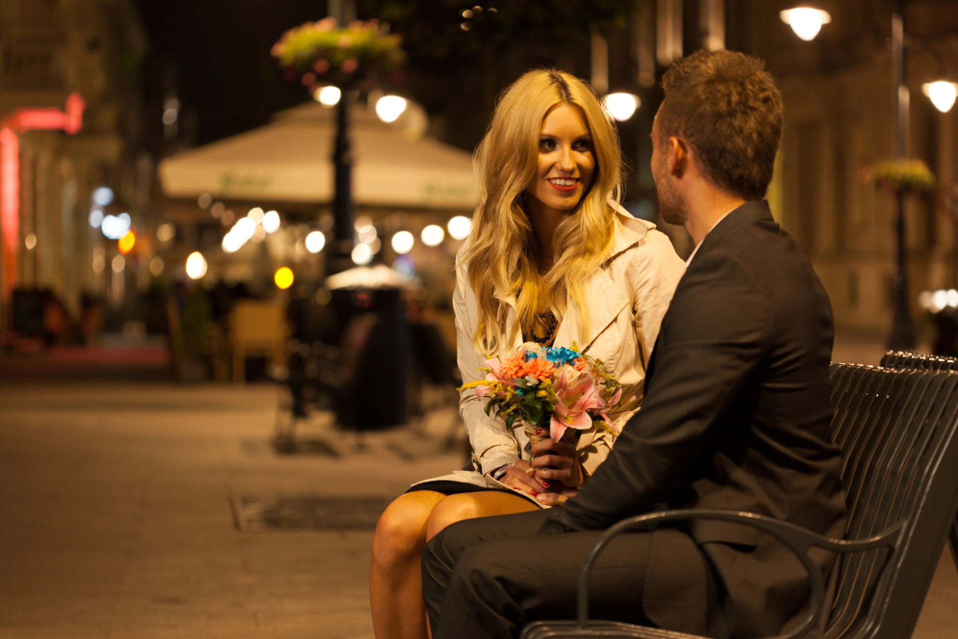 20 First Date Ideas That Aren't Dinner and Drinks