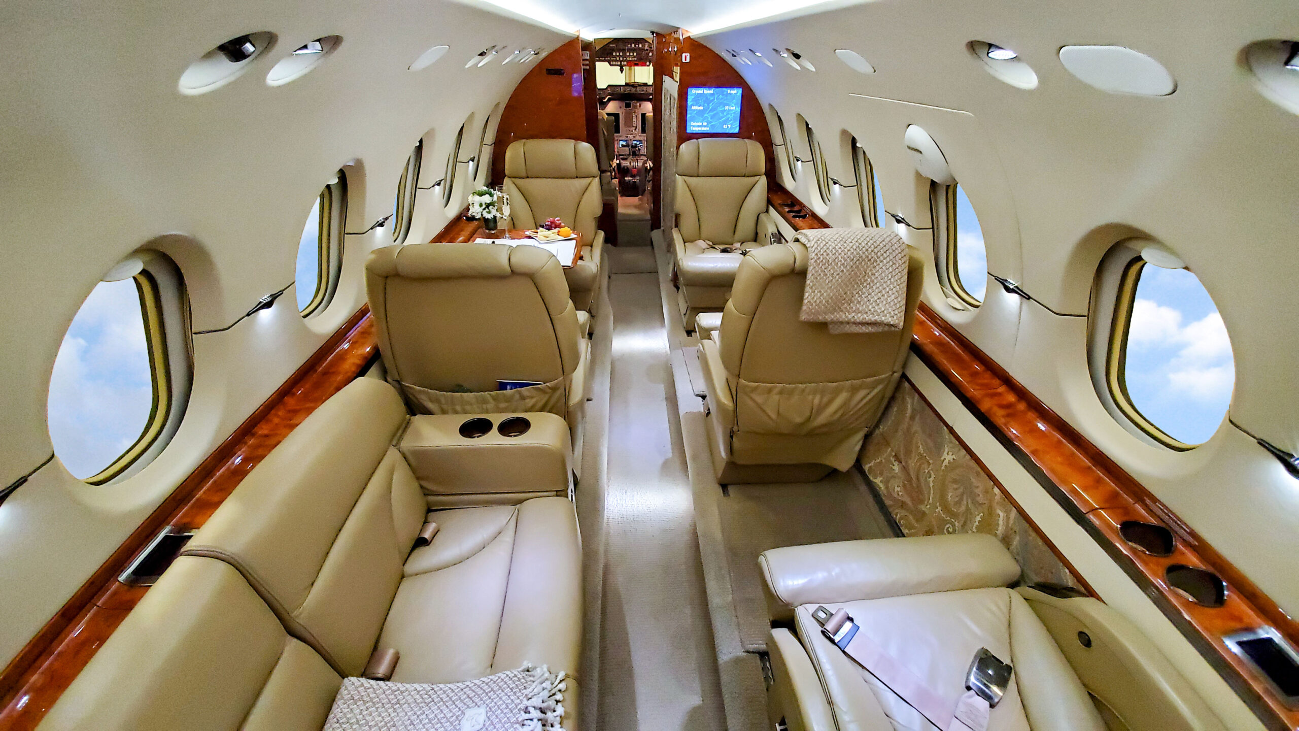 Hawker 900XP Charter Services Execaire Aviation
