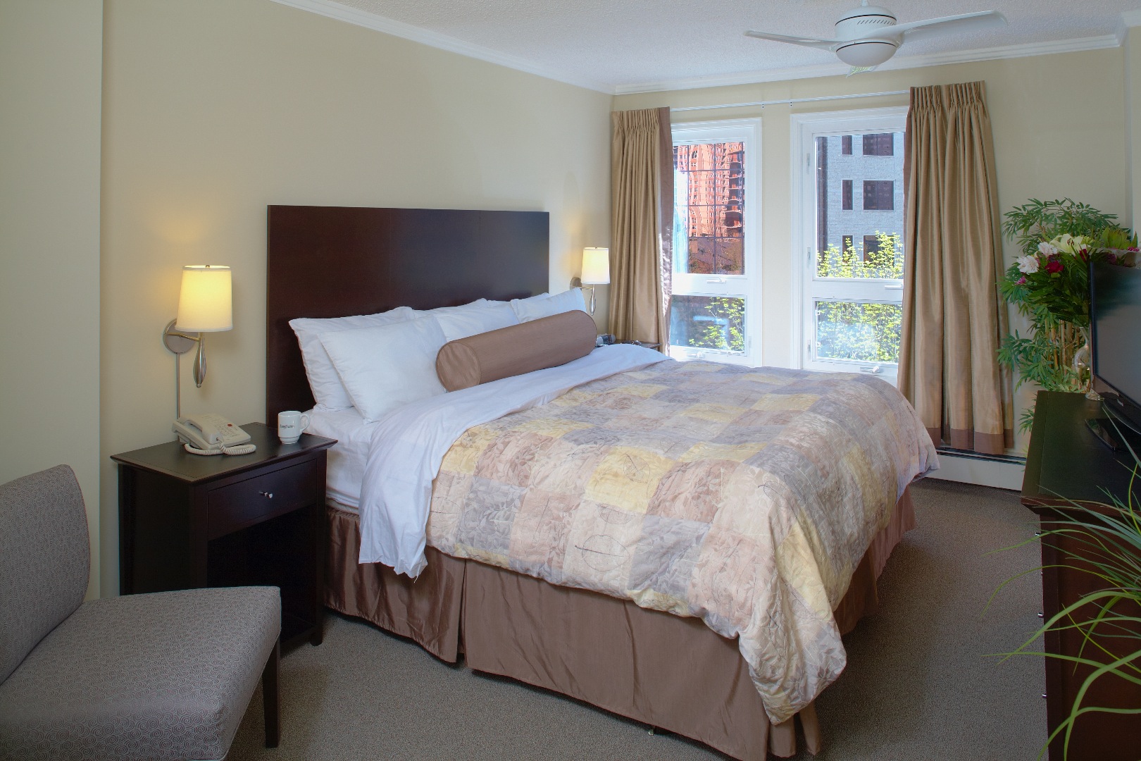 Eau Claire Tower Property Details Short Term Furnished Rentals In