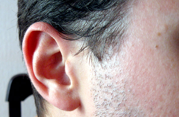 10 Ways to Listen Better and Be "Fully Present"