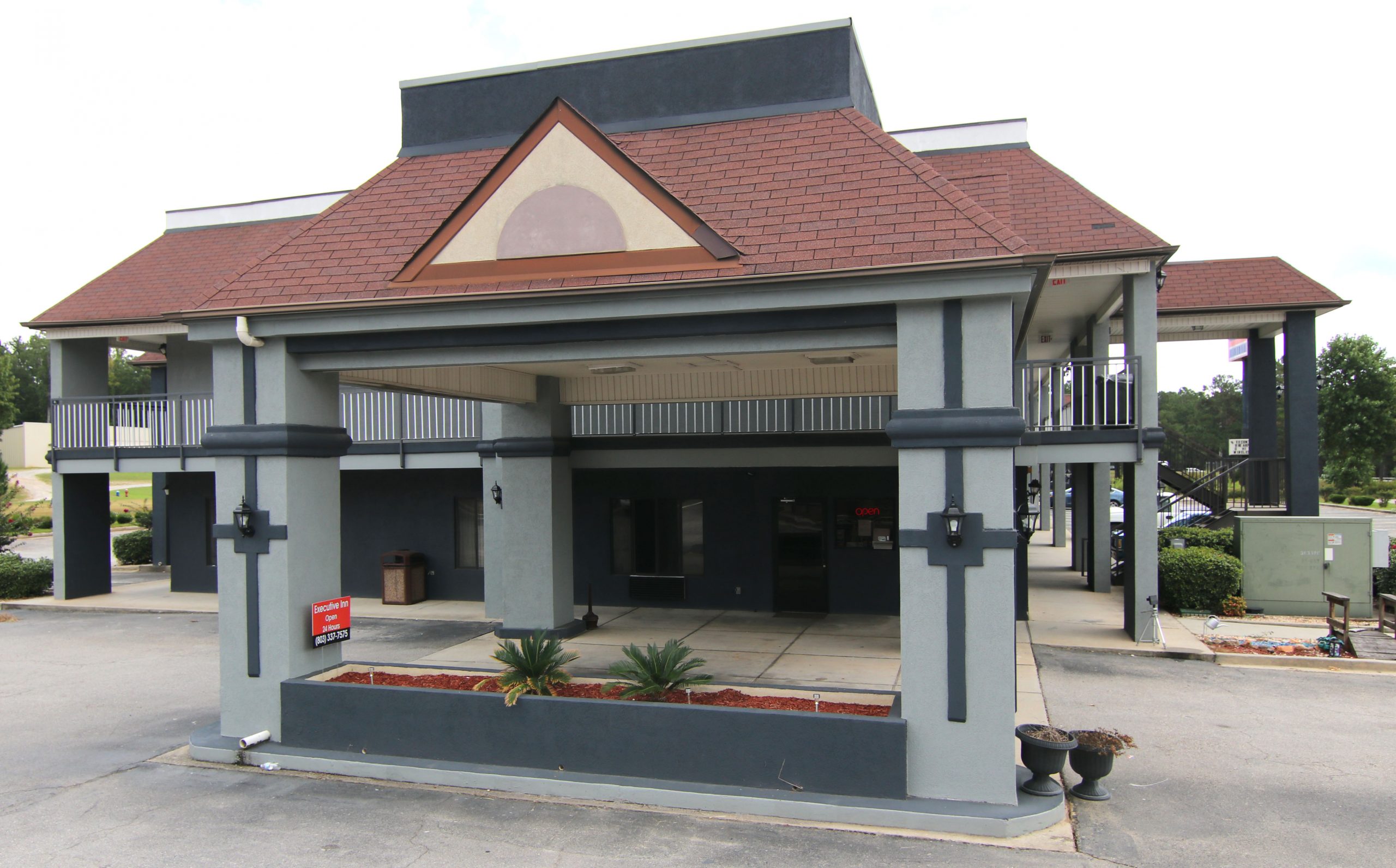 Executive Inn Ridgeway Motel