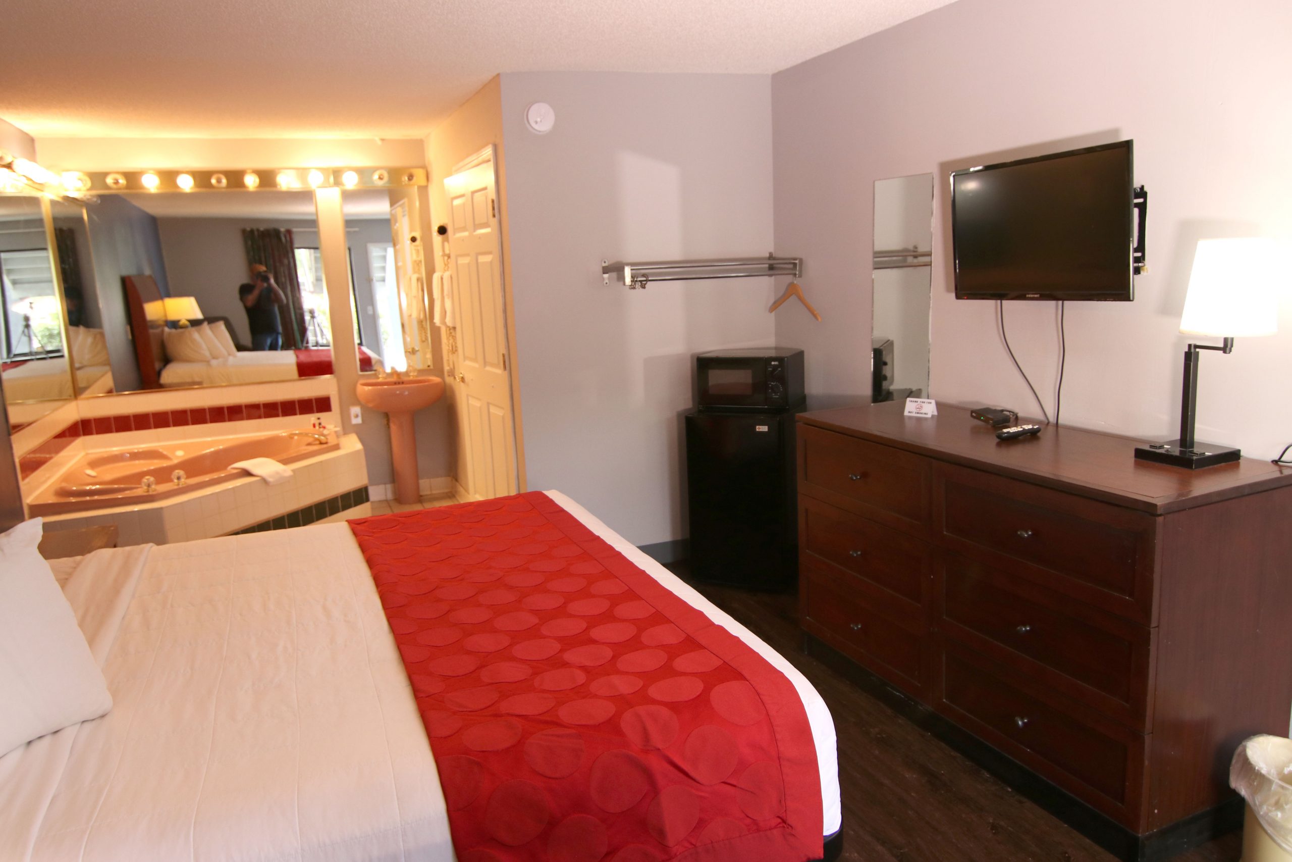 Executive Inn Ridgeway Motel