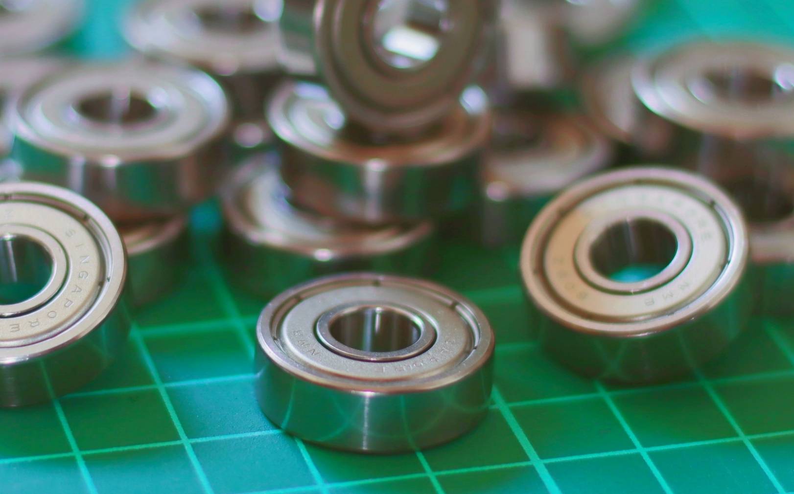 MODUS BEARING モーダス スケートボード ベアリング スケボー TITANIUM グリースタイプ