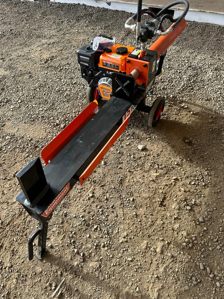 Log Splitter - Excavation Equipment