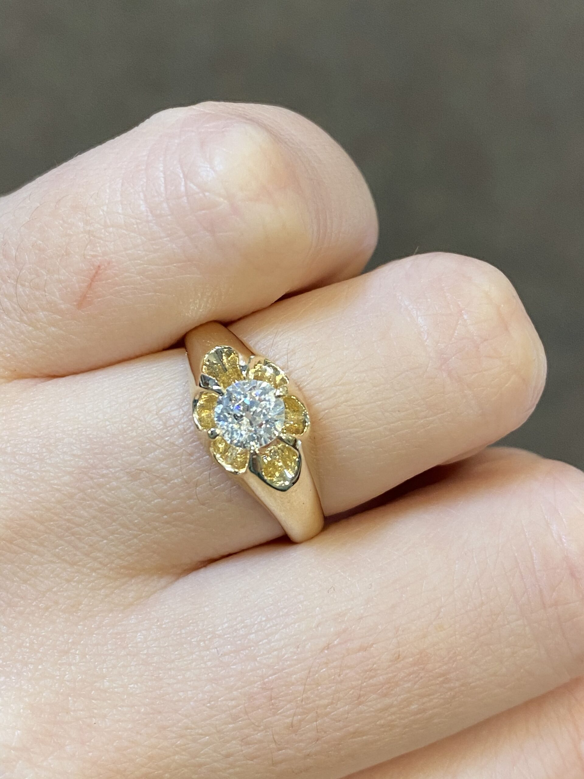 Vintage 14k Yellow Gold Genuine Diamond Belcher Ring Exeter Jewelers