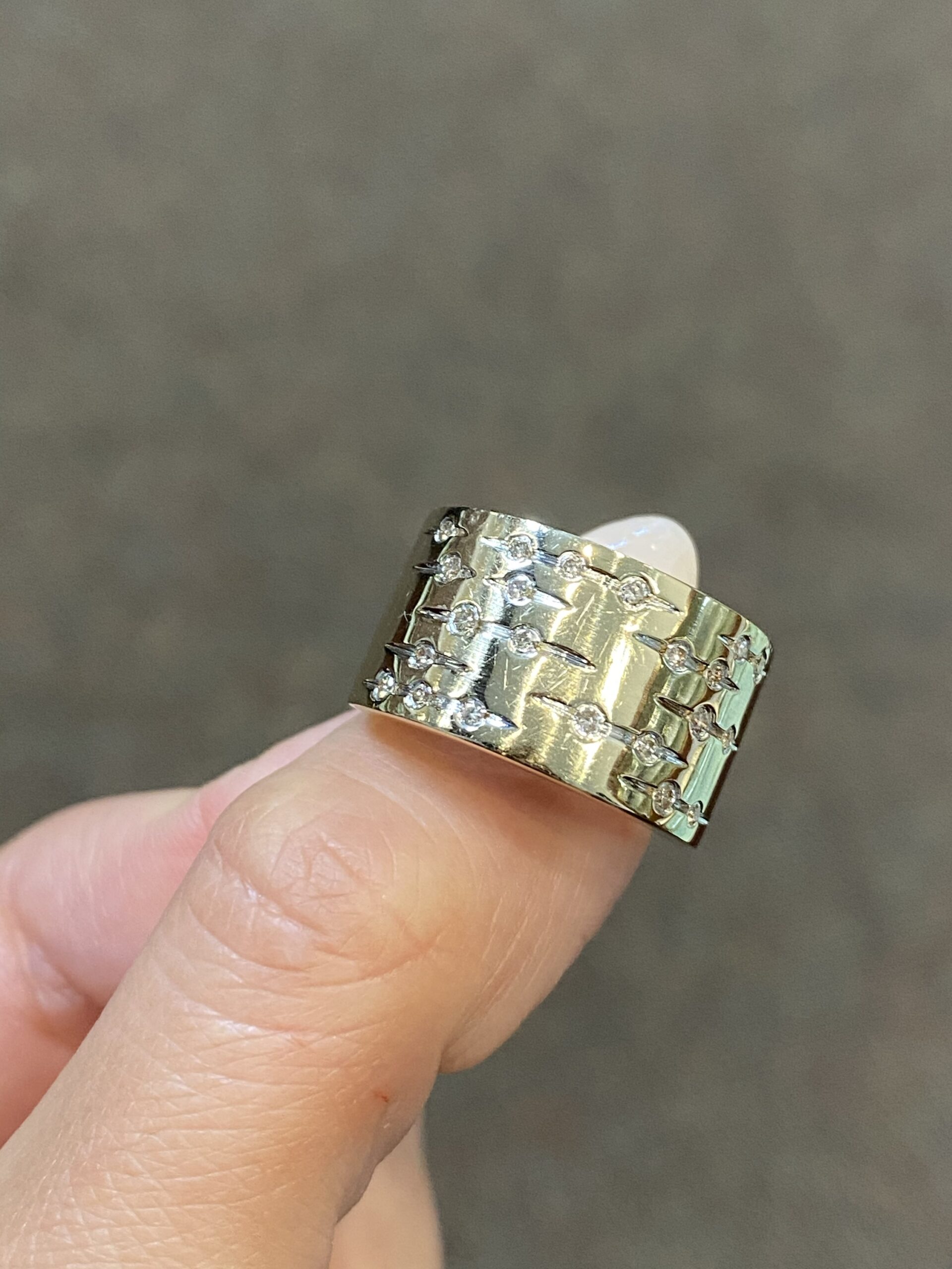 Vintage 14k Yellow Gold Cigar Band Diamond Ring Exeter Jewelers