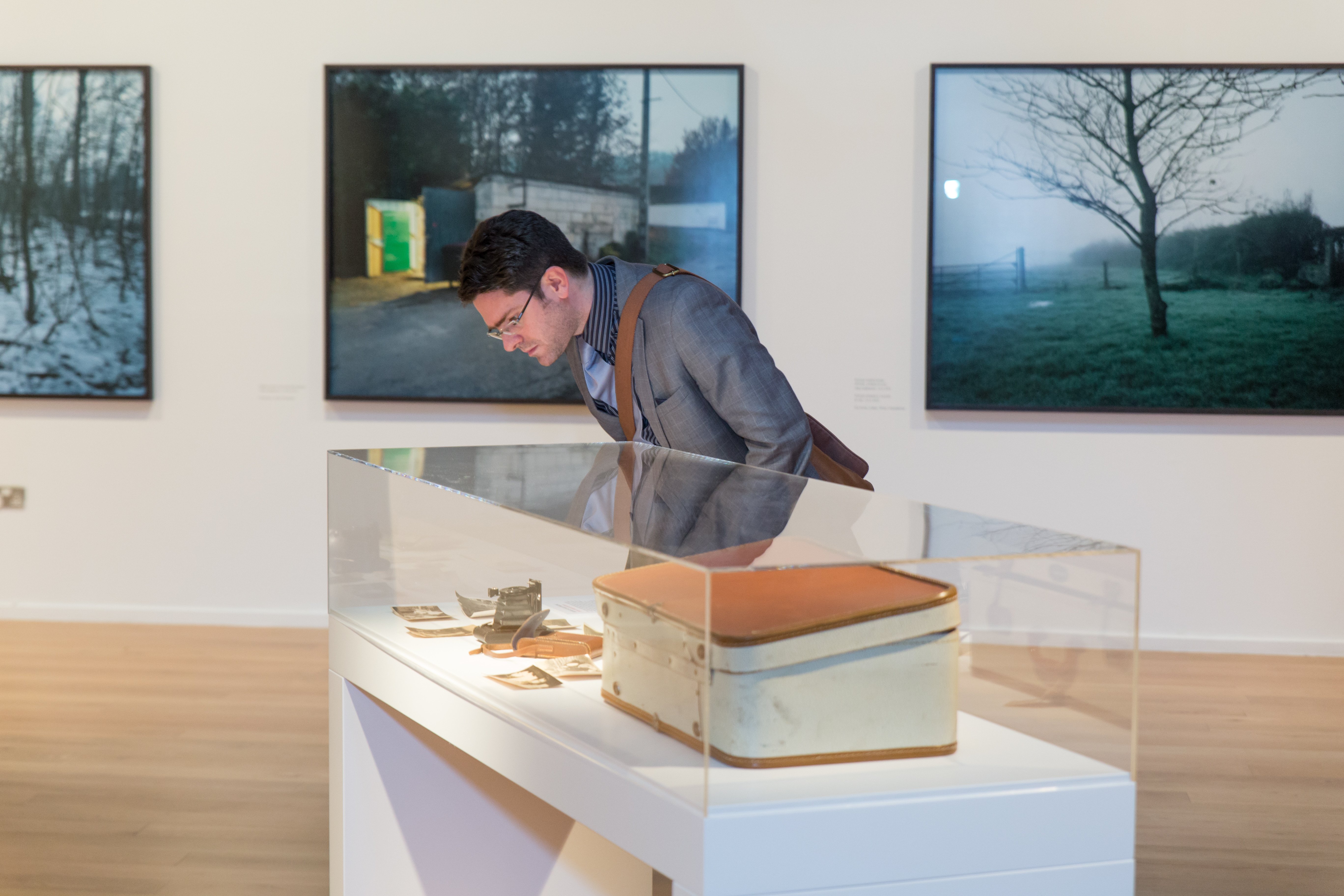 UV_Bonded_Acrylic_Display_Case Exhibition Plinths