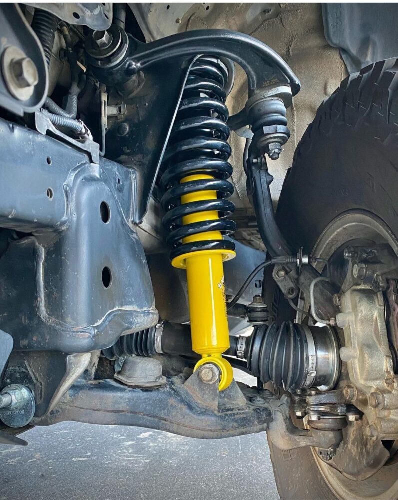 Front Strut Shock Absorber Left or Right for 96-02 Toyota 4Runner 4