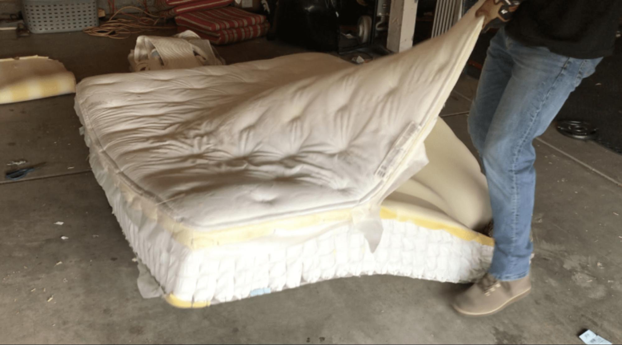 How to Get Rid of Your Old Mattress in Austin 5 Free and Paid Options