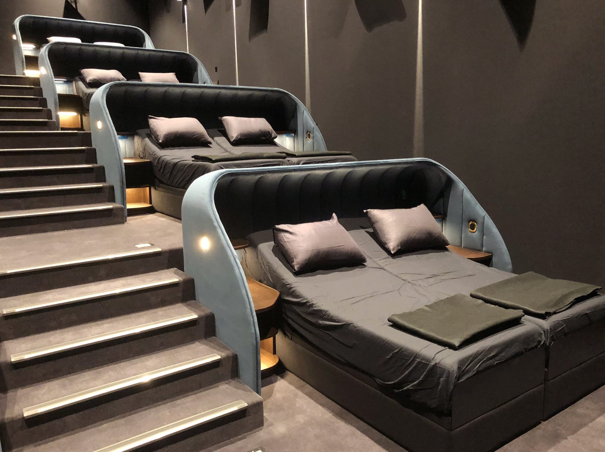 Cinema Pathé Replaces All Of Its Seats With Comfy Double Beds eXodif