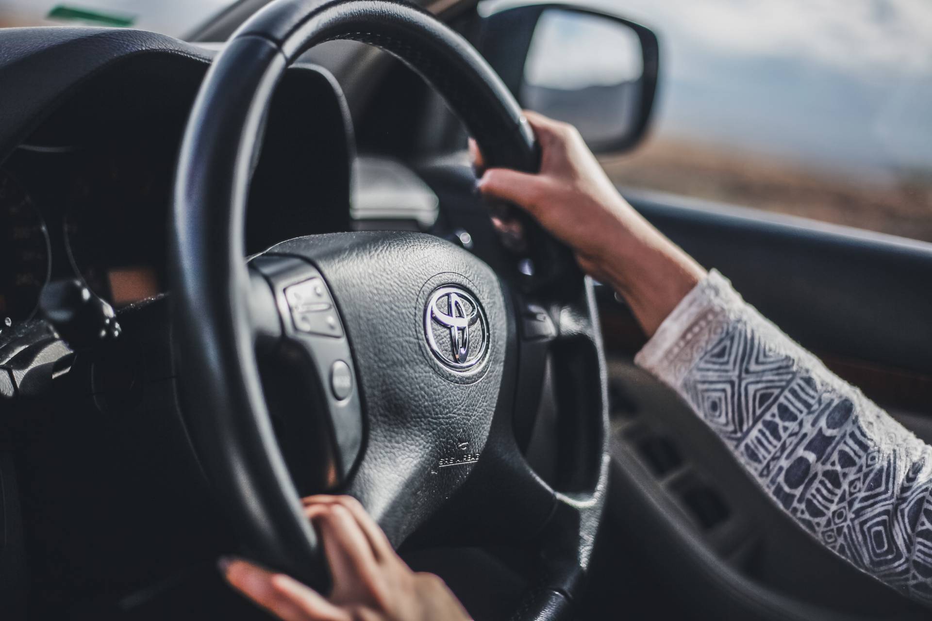 How To Rent a Car Or Private Driver In (Country) ExpatHub.GE
