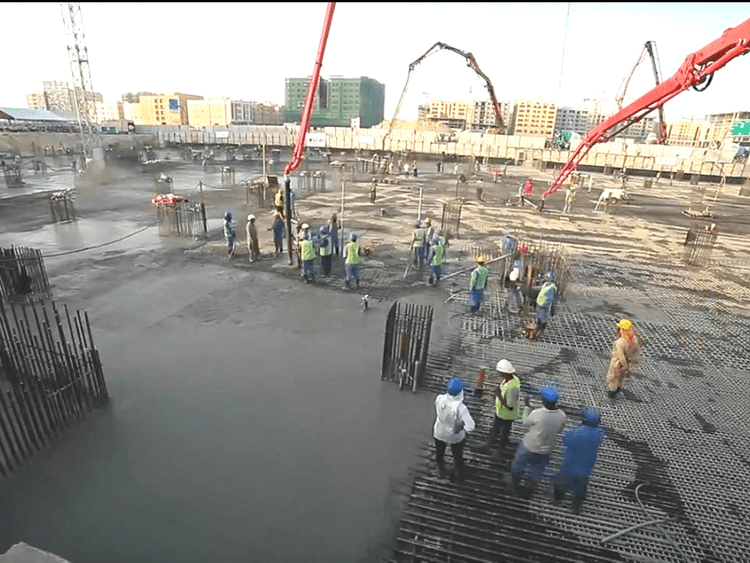 Biggest concrete pour Dubai Guinness record