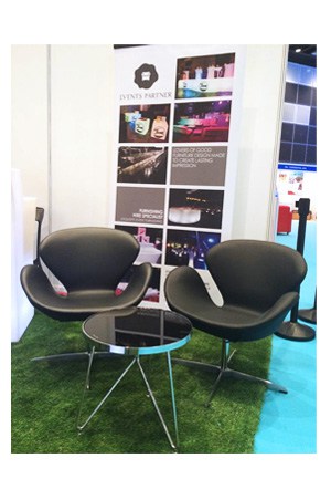 Replica Swan Chair – Single Seater White – Expats Partner