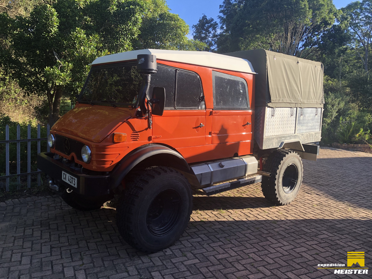 Fully Rebuilt Double Cab 416 Mercedes Benz Unimog > South Africa