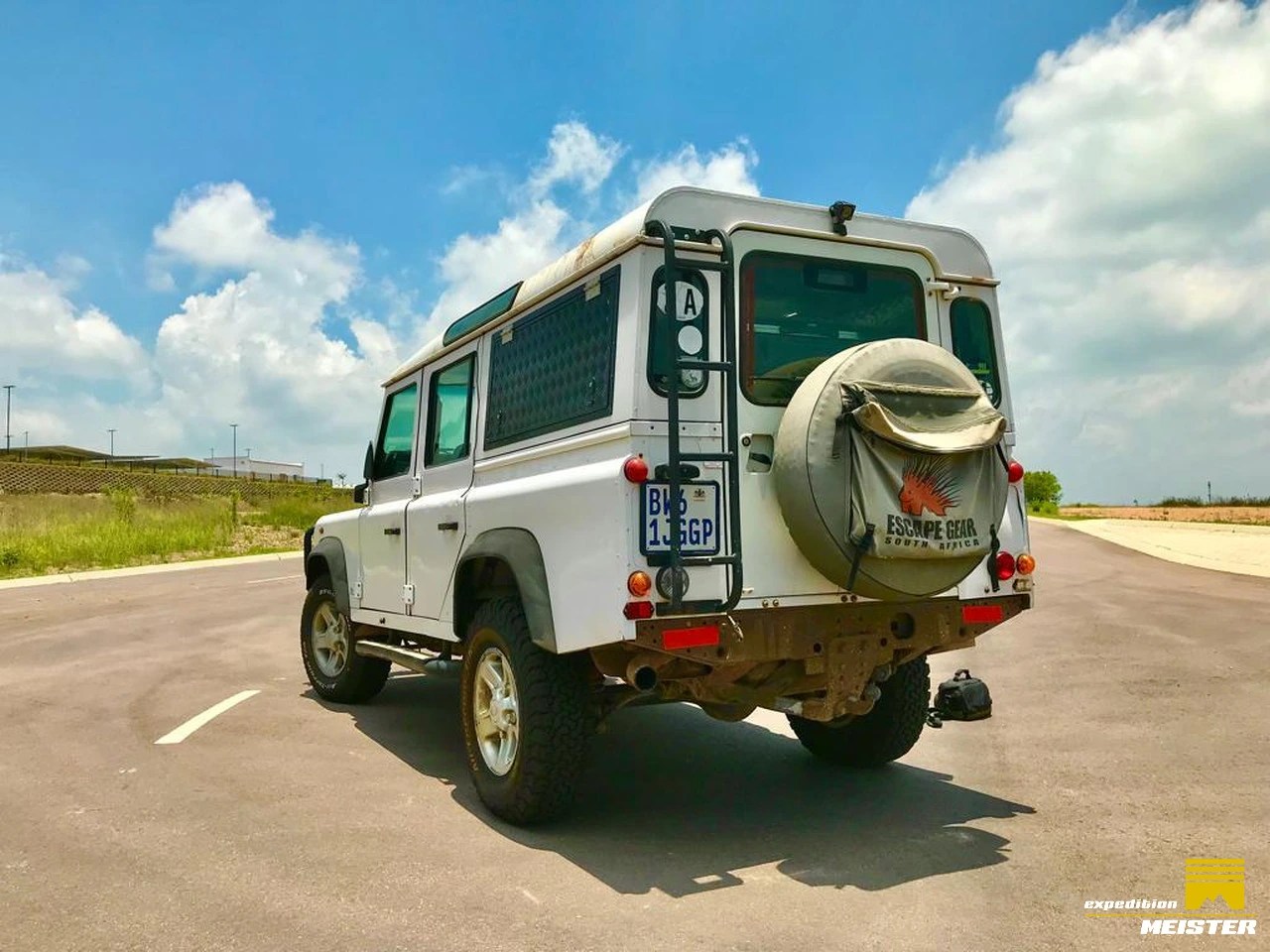 Land Rover Defender Td5 > For sale > South Africa