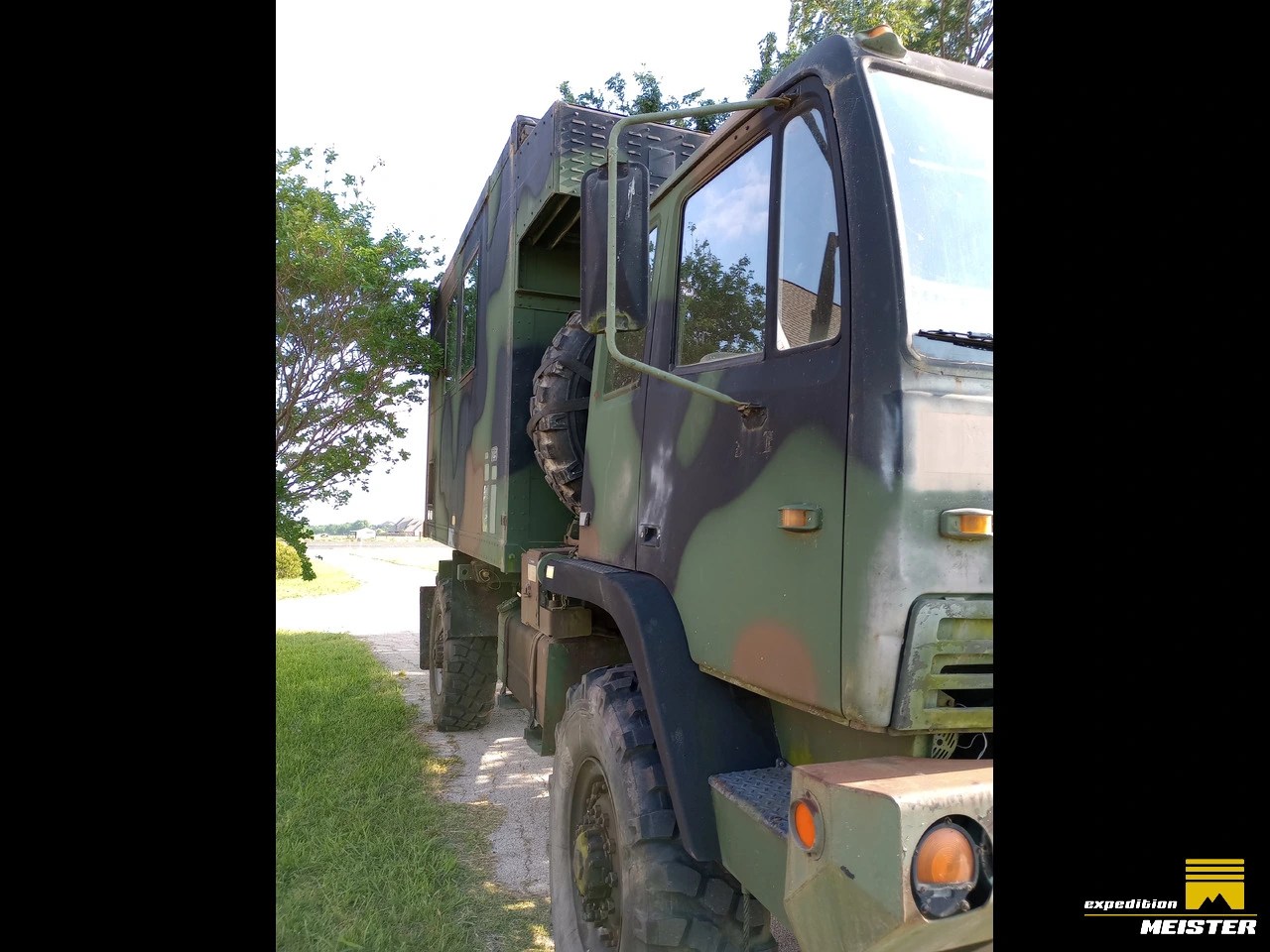 1994 Stewart & Stevenson LMTV M1079 2 1/2 Ton 4X4 Camper Truck
