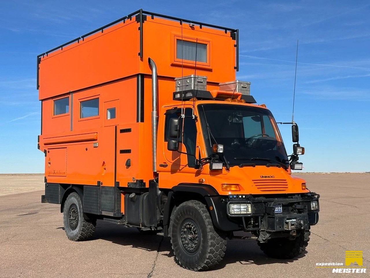 2014 Global Expedition Vehicles Pangea liftingroof camper 2005 Unimog