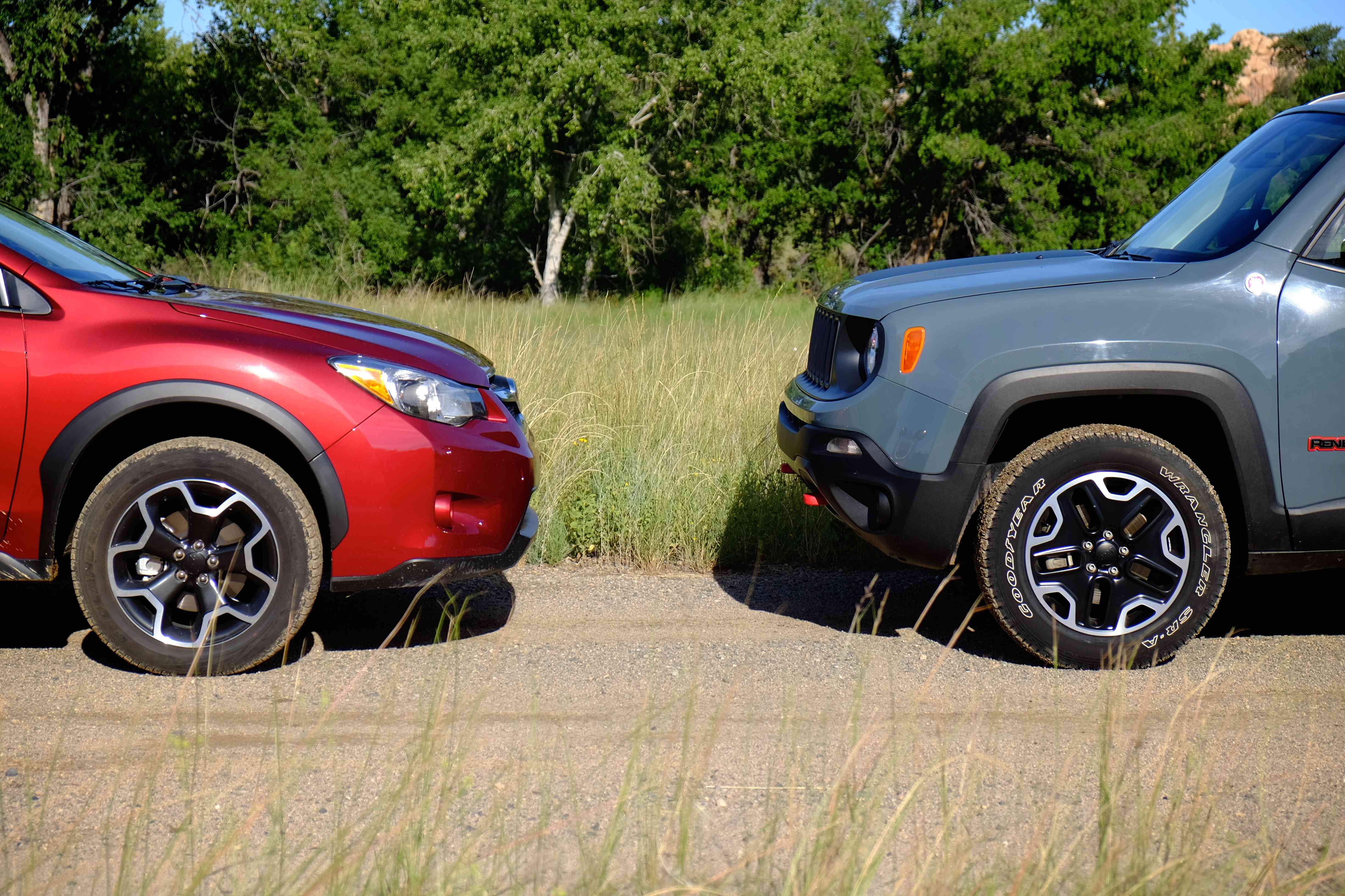 Head to Head: Subaru XV Crosstrek 2.0i vs Jeep Renegade ...