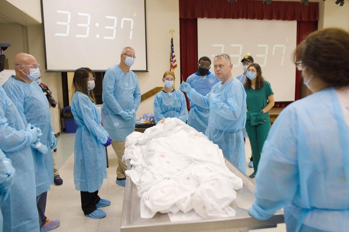 EMS Case Studies & Cadavers » Experience Anatomy