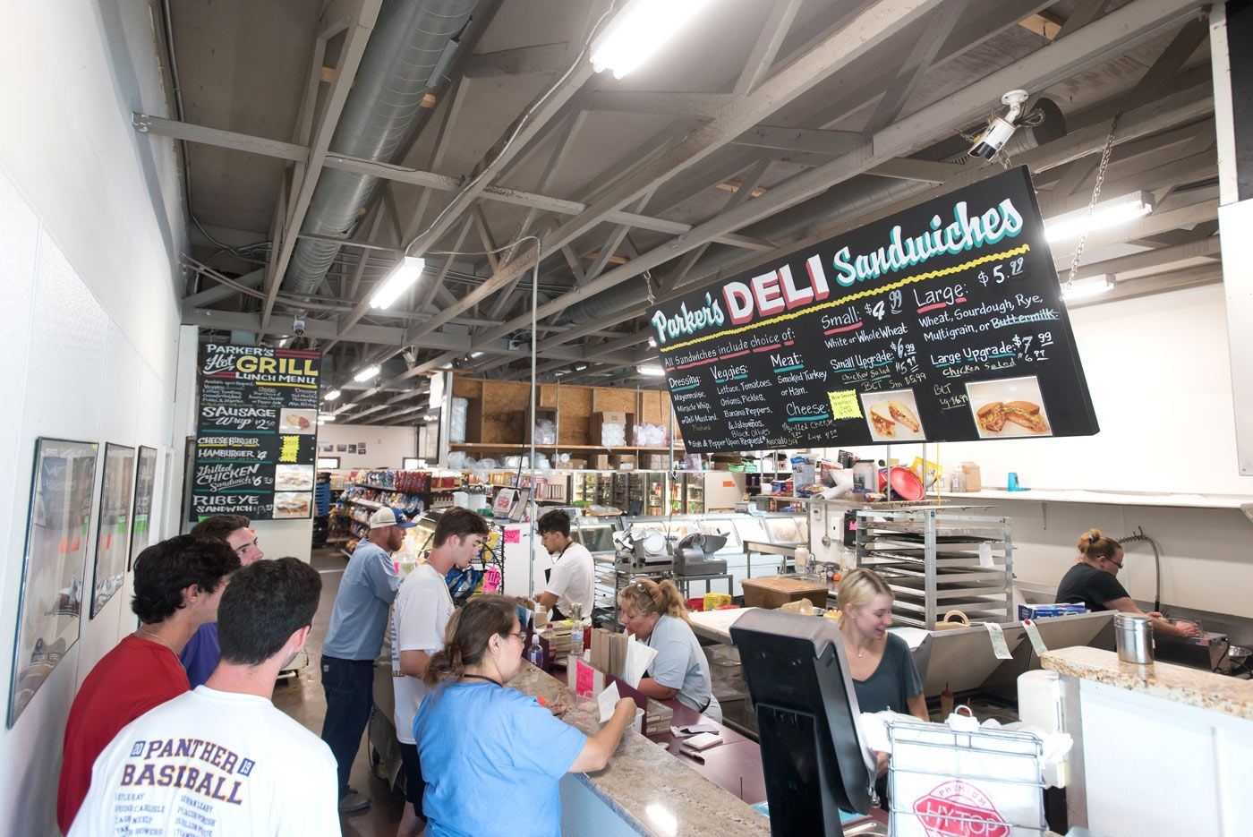 Parker’s Corner Market Deli Experience LHTX