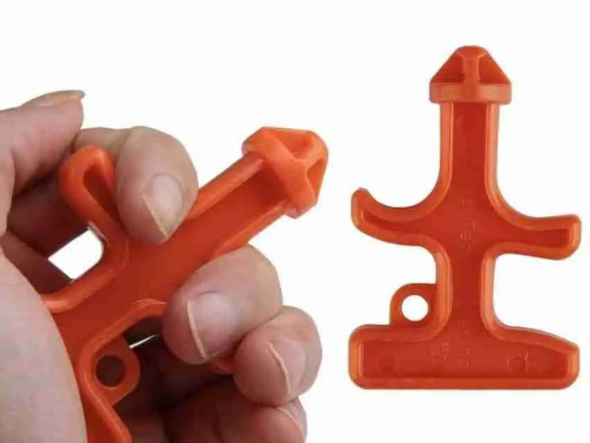 Plastic Knuckle Expert Fighting