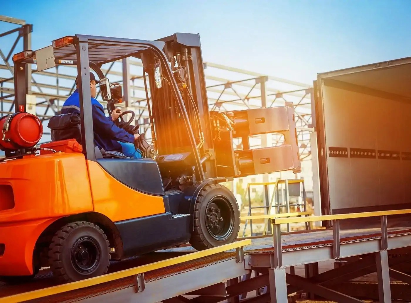 A Guide to Different Types of Forklift Licenses in Canada