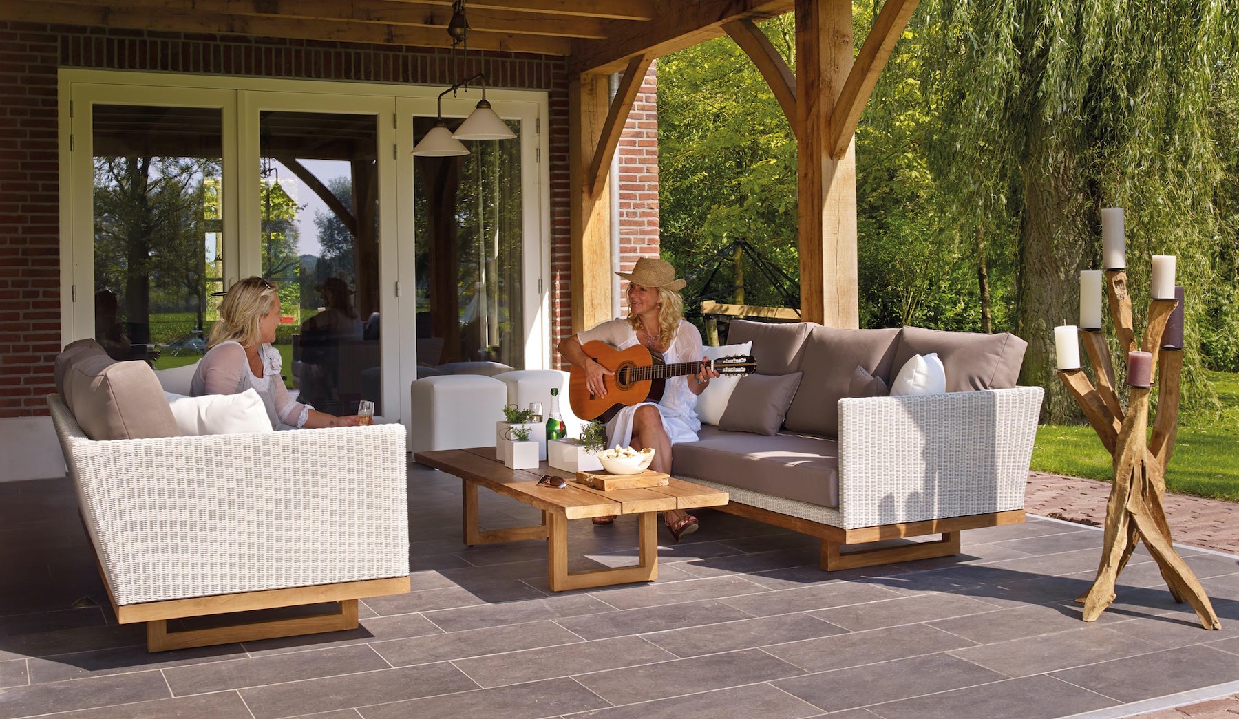 Can Travertine Tiles Be Used Outdoors? Expert Home Report