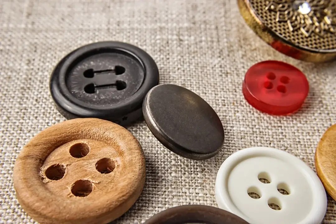 8 Types of Buttons on Jacket Every Individual Must Know