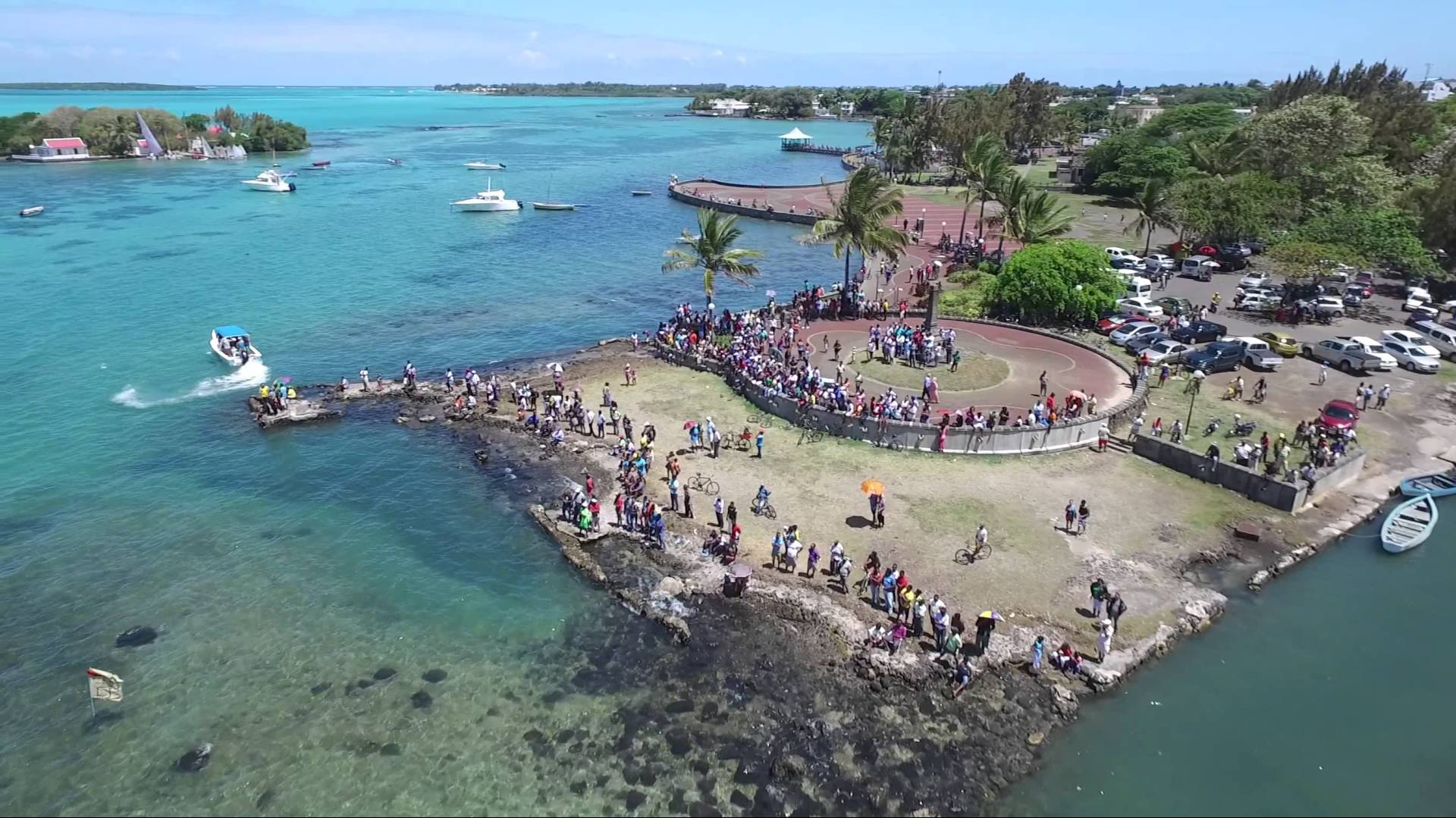 Local Discoveries 01 Mahébourg Explora Prestige