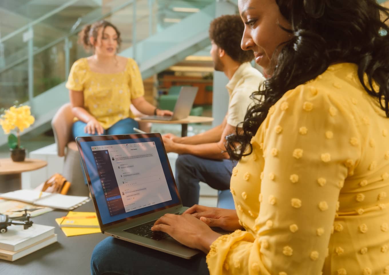 顧客体験を変革する最新型ヘルプデスク Zoom