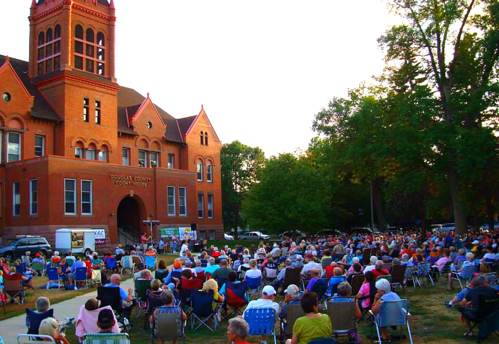 Red Willow Arts Concerts on the Courthouse Lawn Explore Alexandria