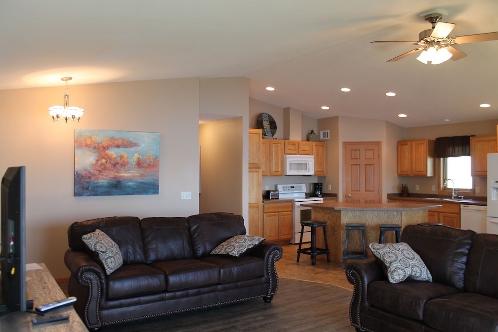 Private Vacation Home Chain of LakesGeneva Explore Alexandria