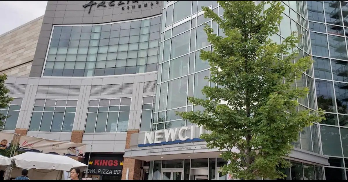 10 Best Shopping malls in Chicago for weekend outing