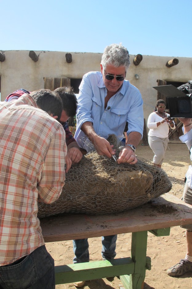 Here’s what Anthony Bourdain ate in Parts Unknown episode of New Mexico