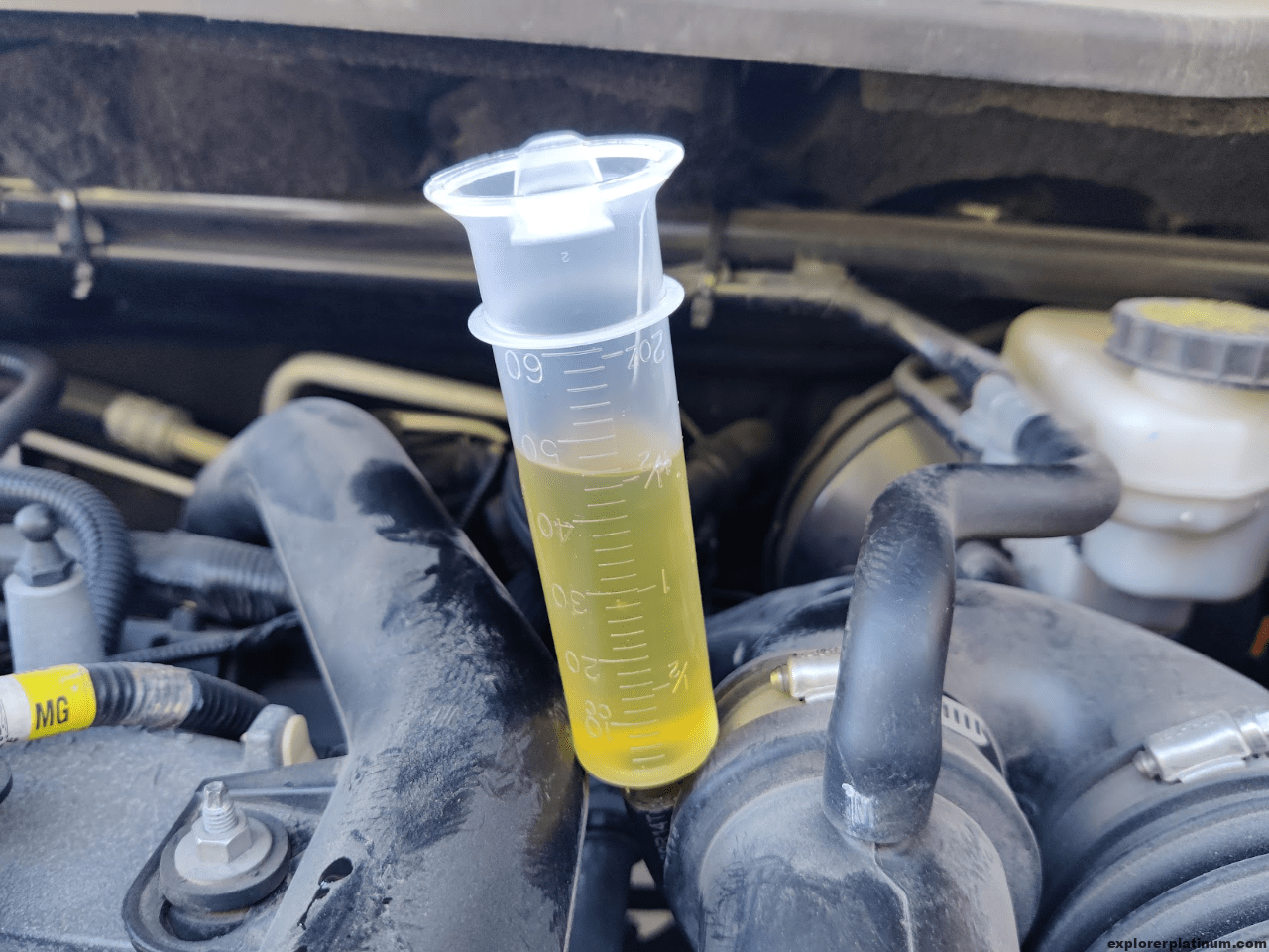 Maintenance: Changing the PTU Fluid – Explorer Platinum