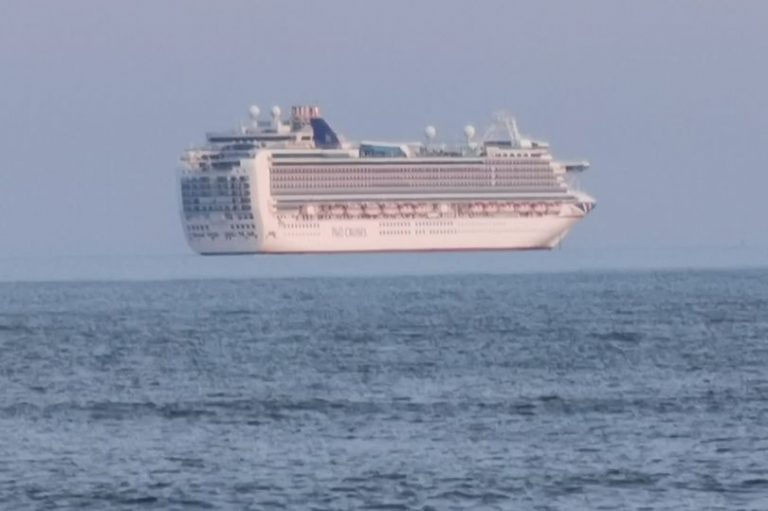 Floating Ships Mirages and How They Work » Explorersweb