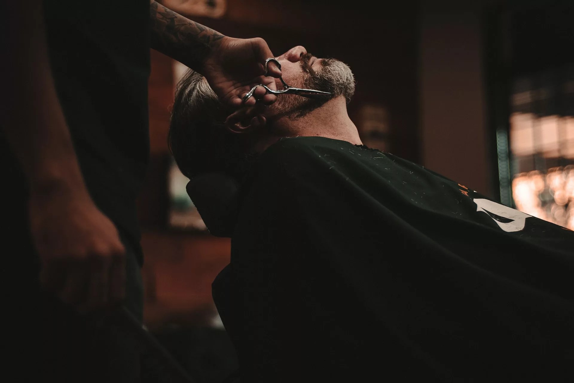 How much does a barber make? Explore Startups