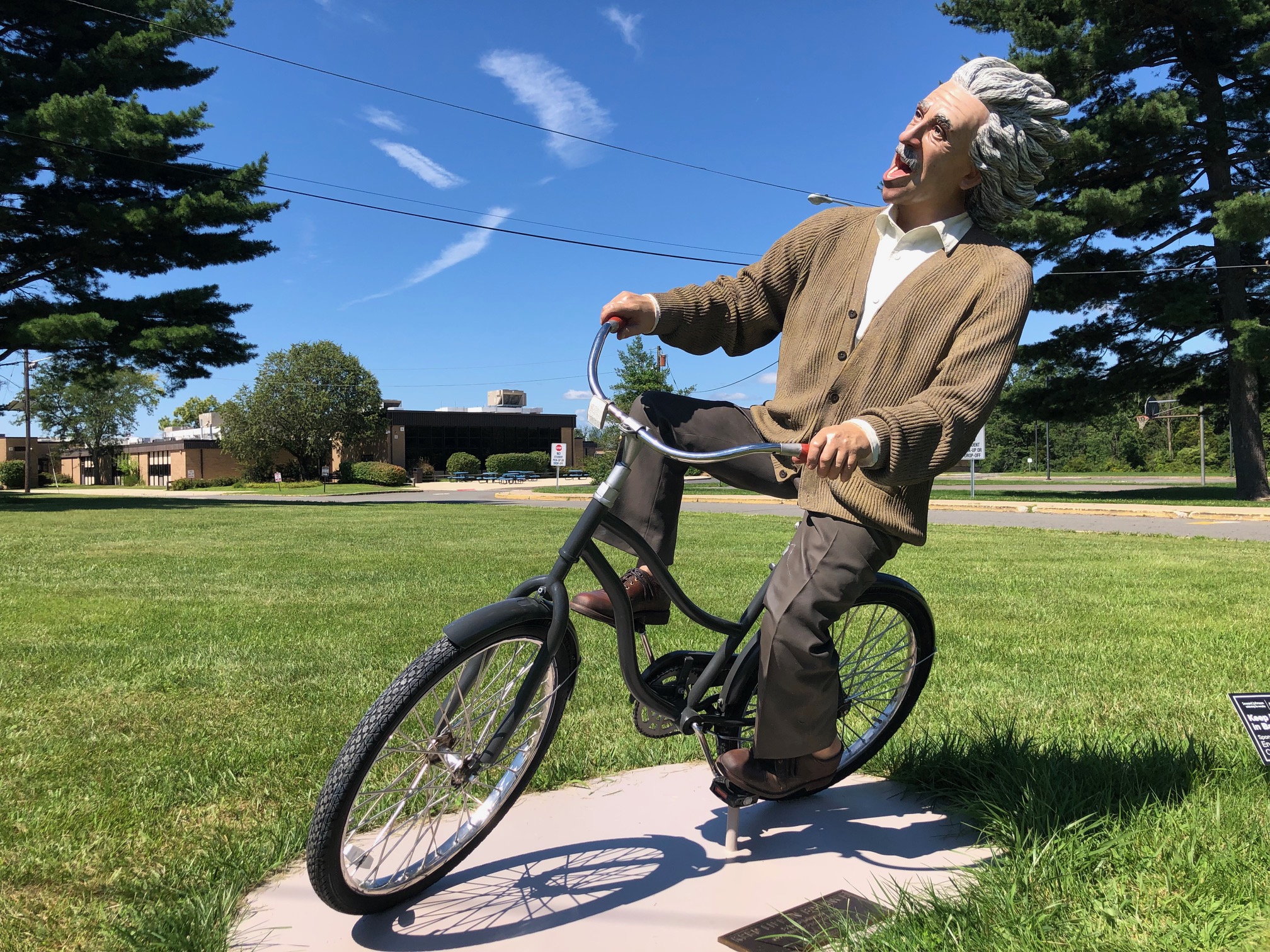 A marvelous bike route in search of Seward Johnson sculptures in the