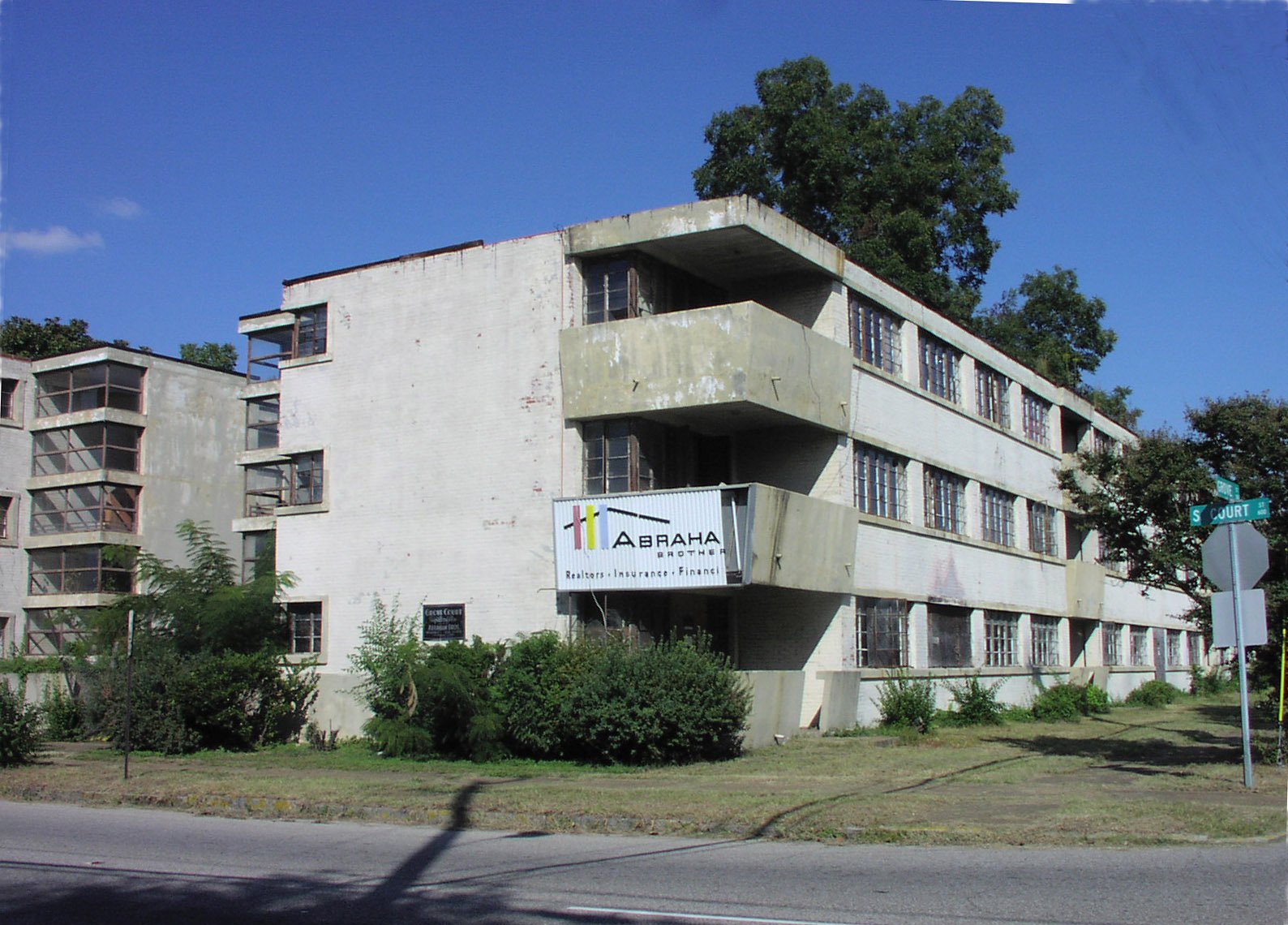 Grove Court Apartment Complex Exploring Montgomery