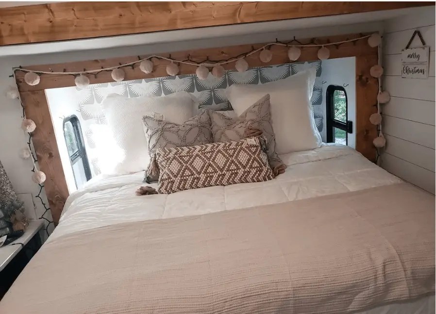 42 RV Bedroom Remodels for Cozy Inspiration