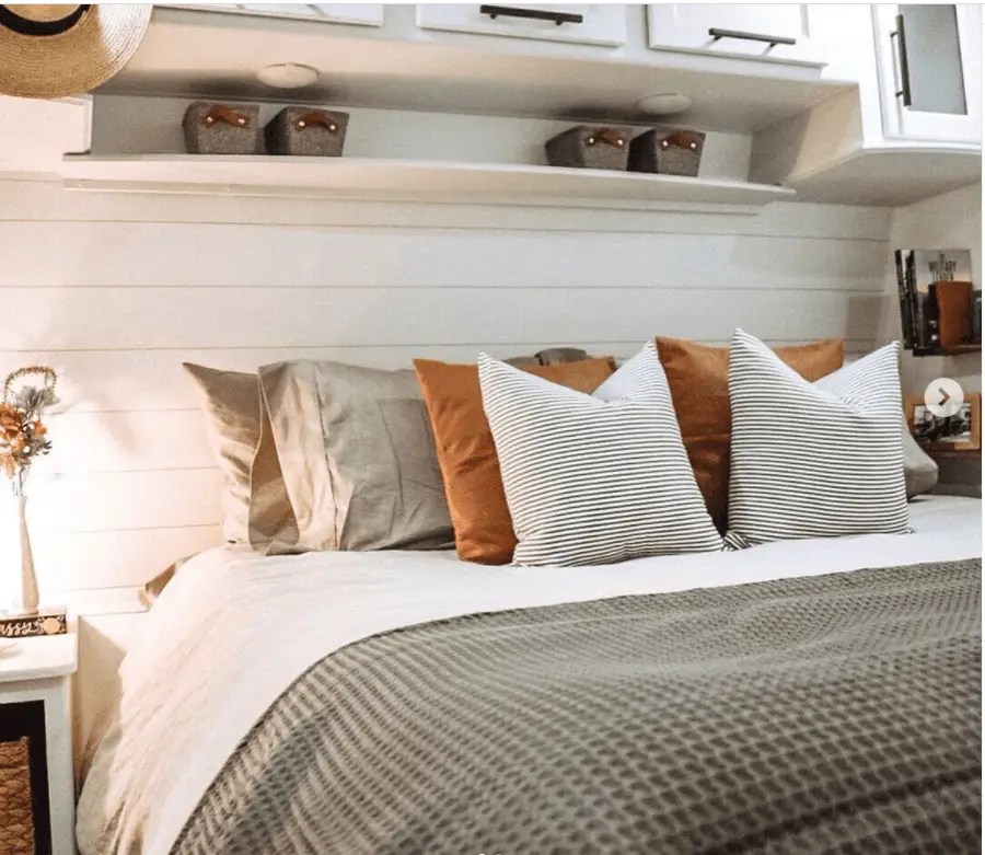 42 RV Bedroom Remodels for Cozy Inspiration