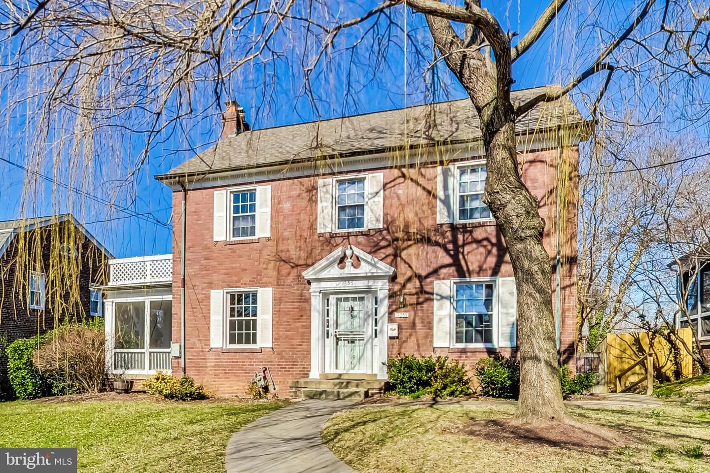 Exposed Brick DC Four Bedroom House in Shepherd Park 1,250,000