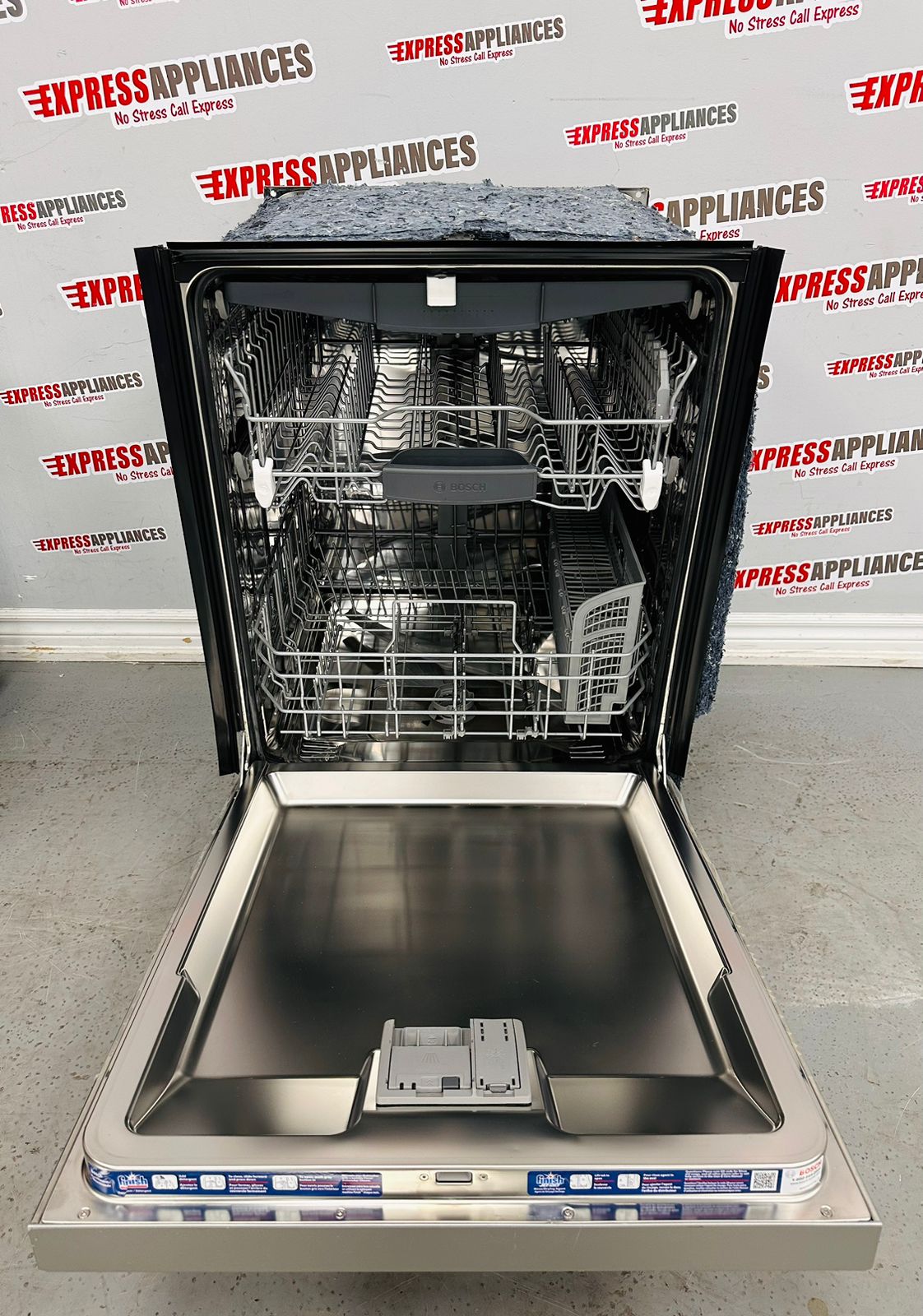 Open Box Bosch Dishwasher SHEM63W55N/13 For Sale ️ Express Appliances