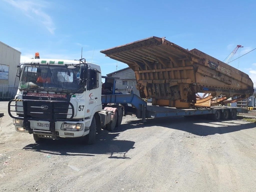 Team Work Makes For Successful Delivery Express Freight Management