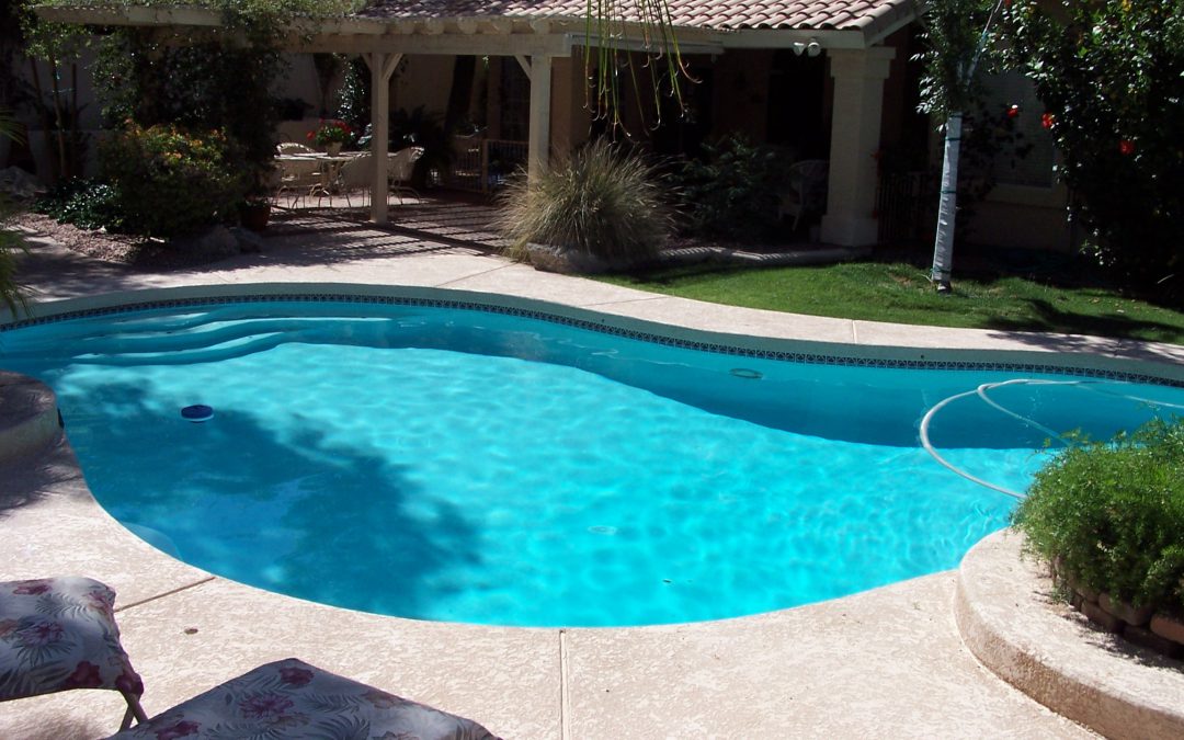 Why does your pool have a 'bathtub ring'? Pool Service Phoenix AZ