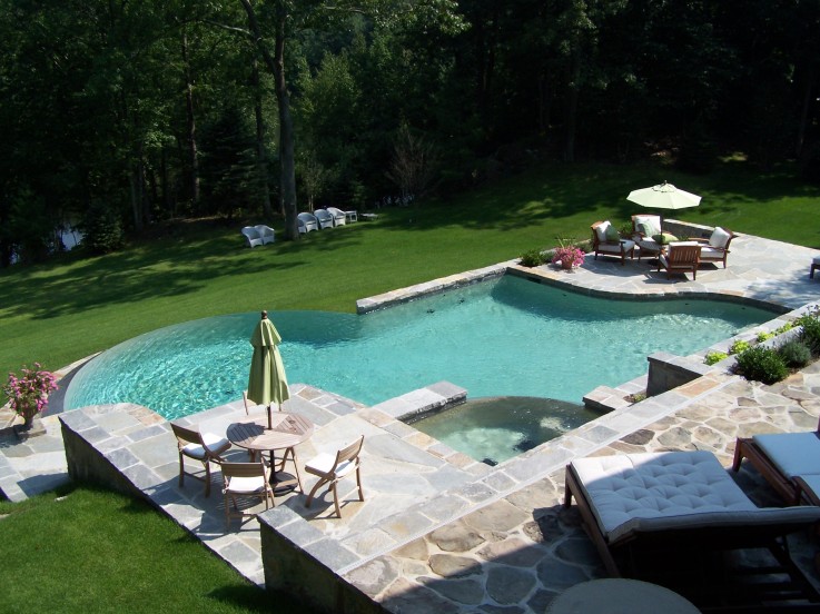 Should you drain your swimming pool?