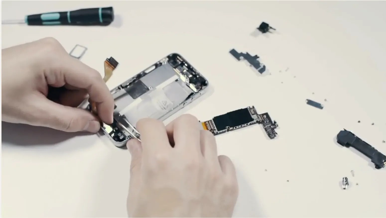 Iphone Charging Port Replacement Cost Queanbeyan