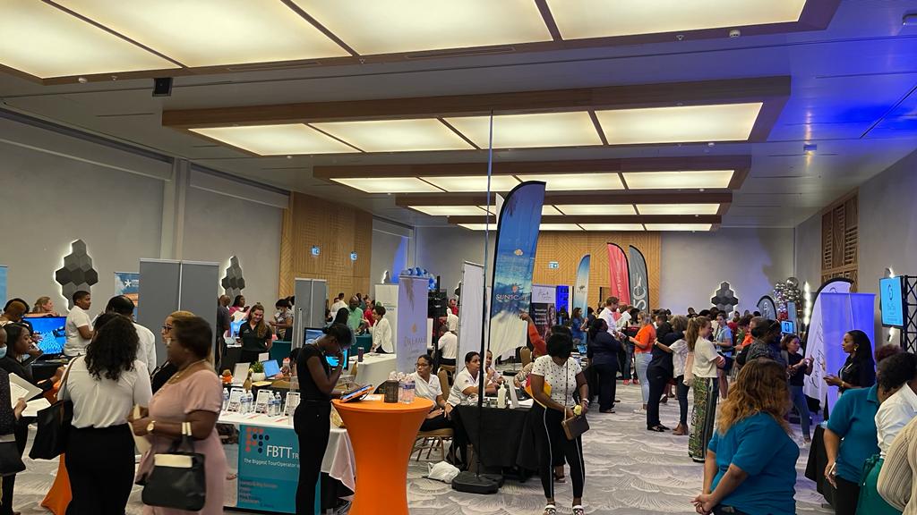 Successful Island Job Fair 2022 èxtra
